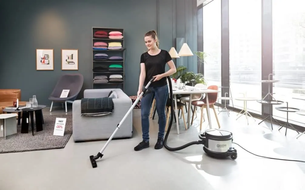 Advance Euroclean GD930 Canister Vacuum - Blue, Model 9055314010, 4 Gallon Dust Bag, Powerful - Image 9