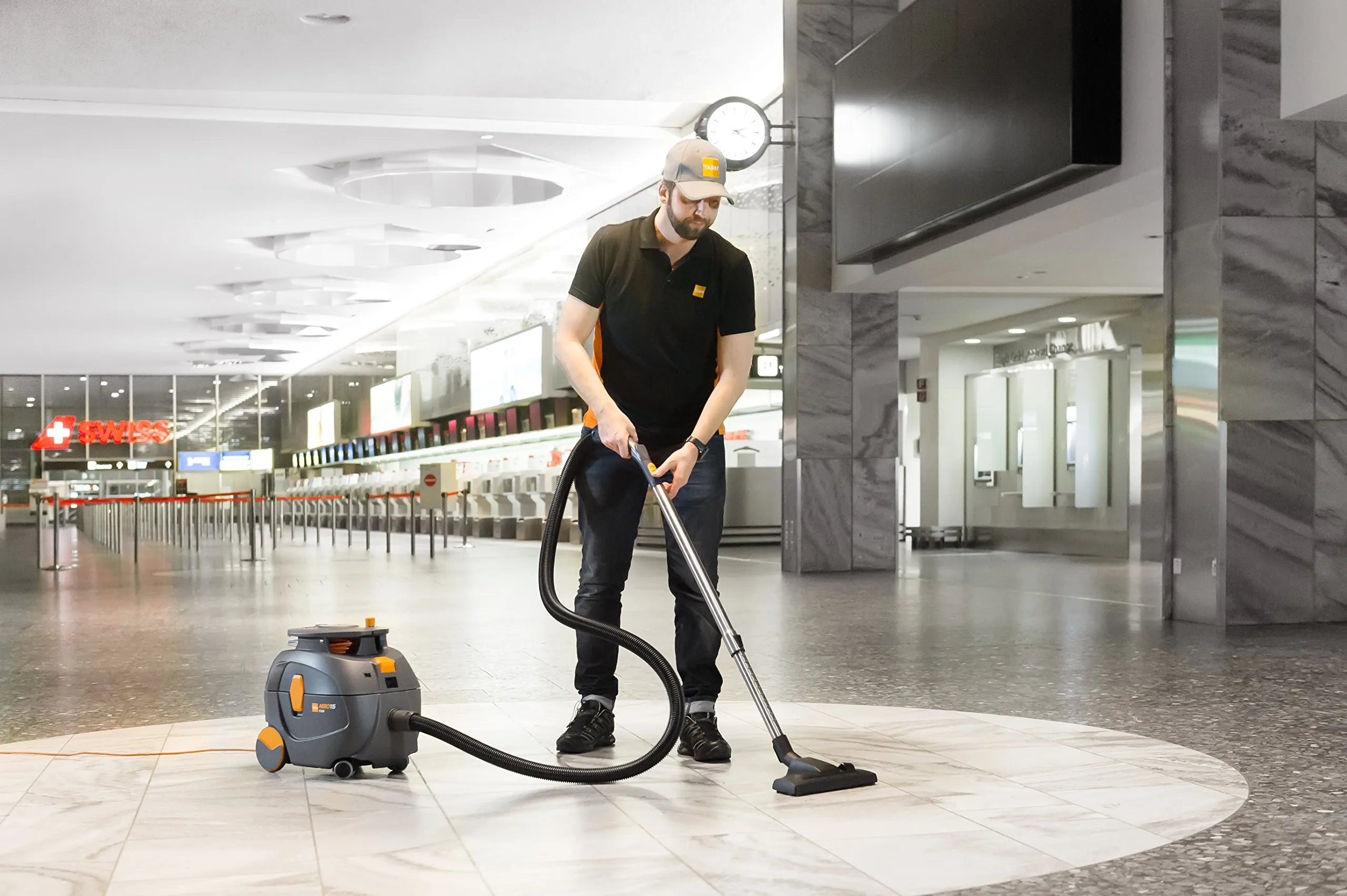 D7524262 Aero 15 Plus Canister Dry Vacuum, 4 Gallon, Grey/Orange - Efficient, Quiet, Ergonomic Design - Image 5