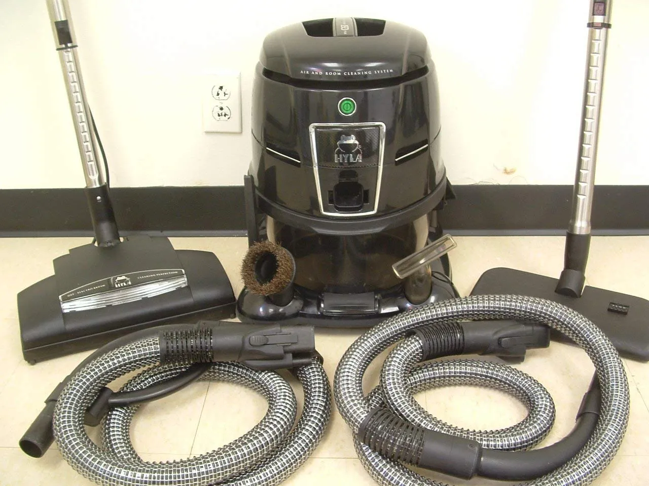 Hyla GST Water Filtration Vacuum with Accessories - Superior Pet Hair Pickup, LED Lighting