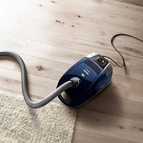 Miele Compact C2 Total Care Canister Vacuum - Exceptional Cleaning Performance & Efficiency 6 Miele Compact C2 Total Care Canister Vacuum - Exceptional Cleaning Performance & Efficiency - Image 6