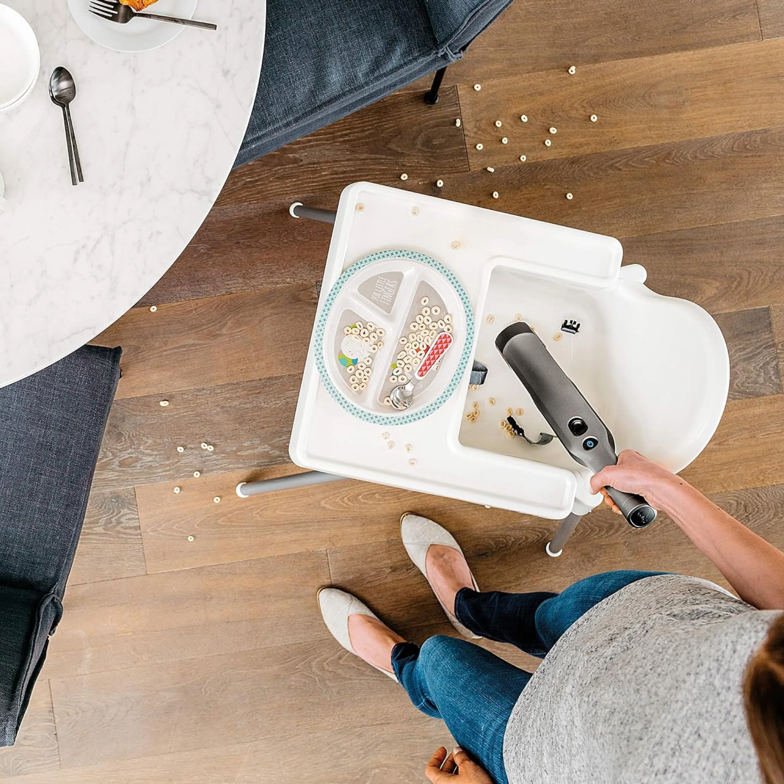 Shark WANDVAC Cordless Hand Vac, 1.4 lbs Lightweight Vacuum with Powerful Suction & Charging Dock - Image 6